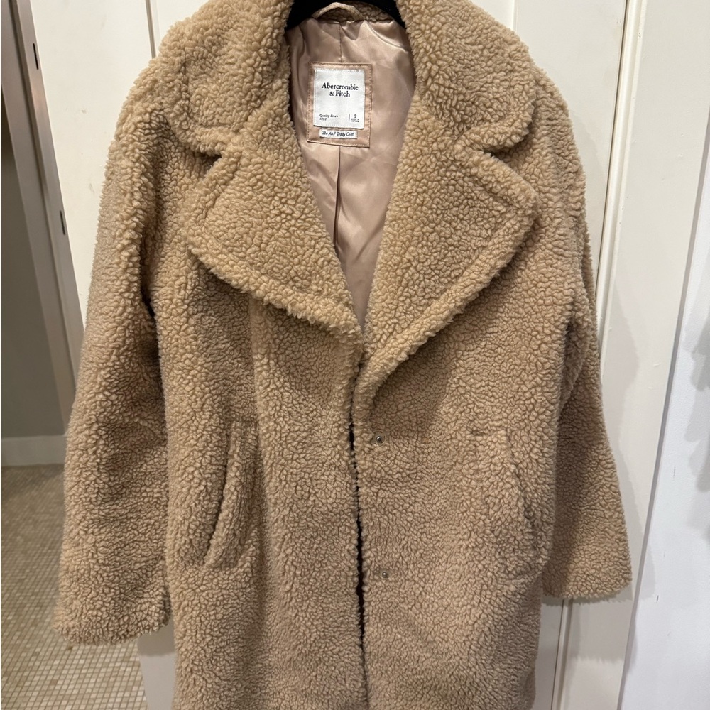 Abercrombie & Fitch Women's Beige Teddy Jacket